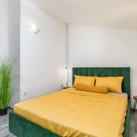 Nina Apartment *